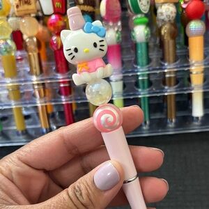 Hello Kitty Pink and Blue Swirl Pen